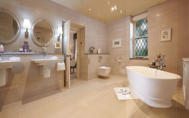 Dromoland Castle Hotel