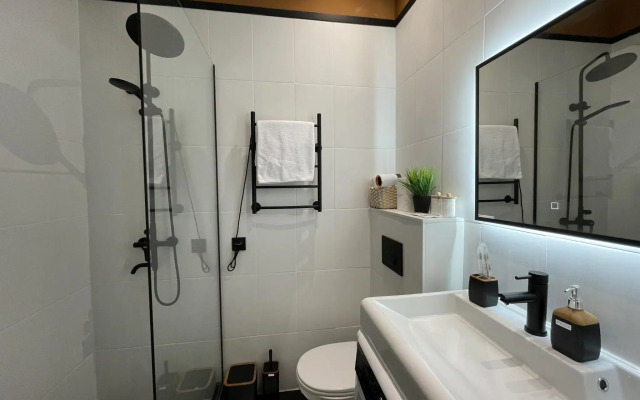 Апартаменты на проспекте Окружной 10Б