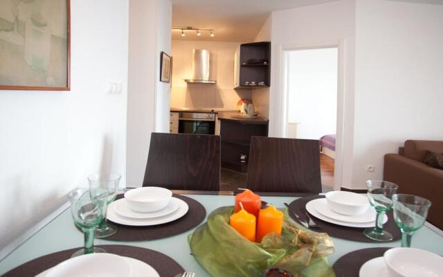 Trstenik Beach Apartments