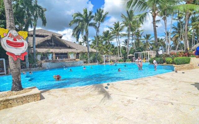 Beach Front Apartment No01