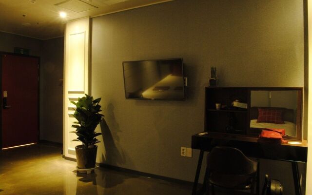 MoonDong's Hostel