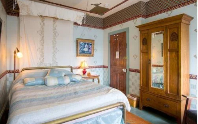 Leith Hall Bed and Breakfast