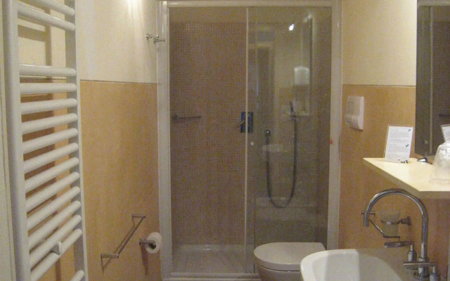 Seven Cortona