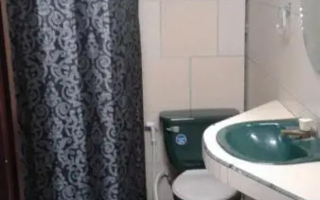 Fernandez and Friends Rooms