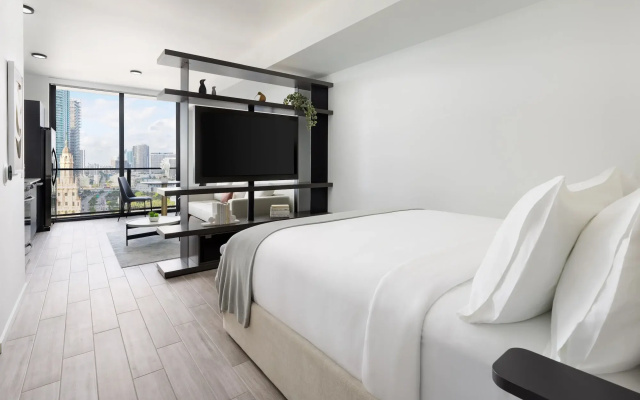 The Elser  Miami