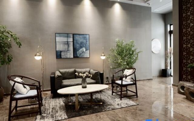 Sanyeli Hotel(Chengdu Chunxi Road Taigu Li Store )