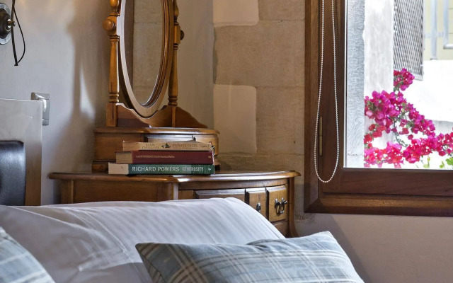 Ionas Boutique Hotel