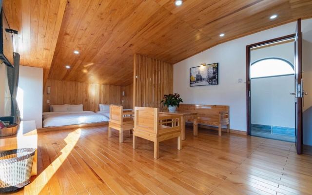 N Queen Apartment Hotel