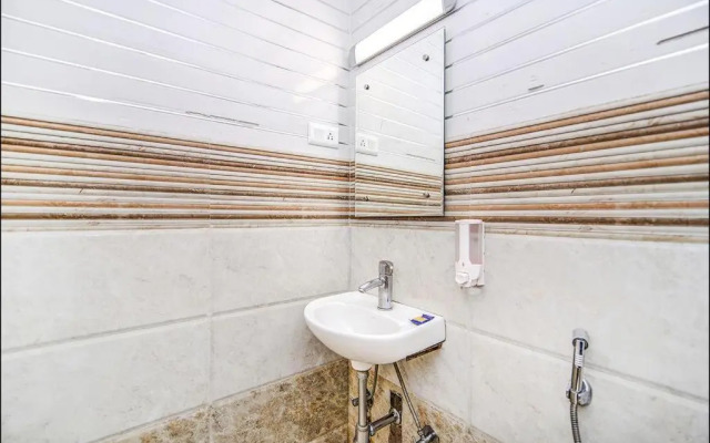 Hotel Ratana International