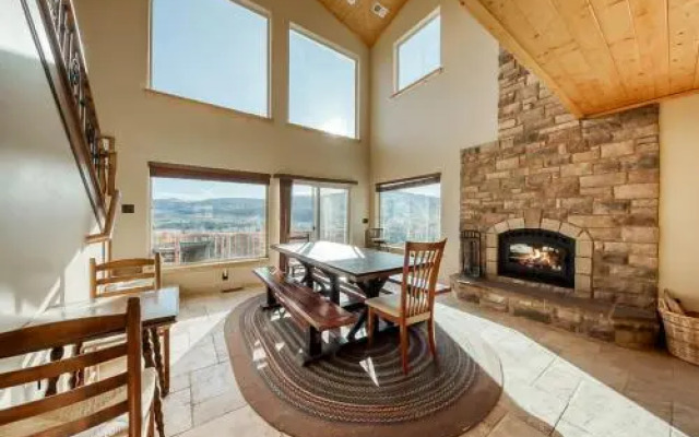 580 Hunter Ridge Dr - View~Topia