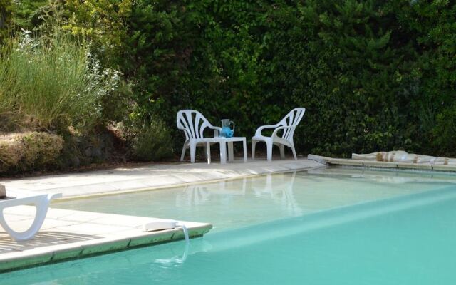 Pretty Holiday Home in Tourtour France Near Lake St. Croix