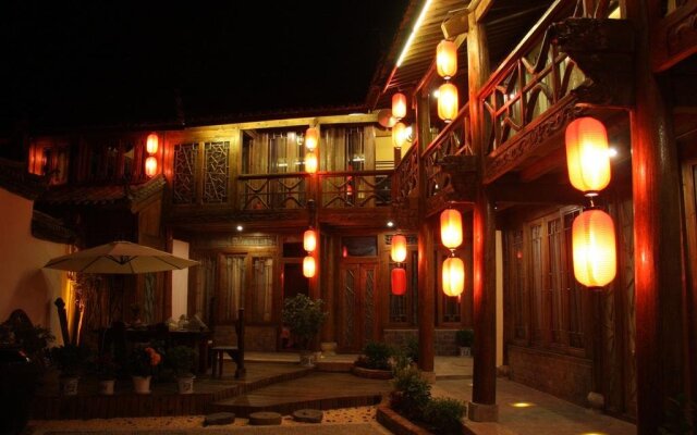 Lijiang on Road Mansion