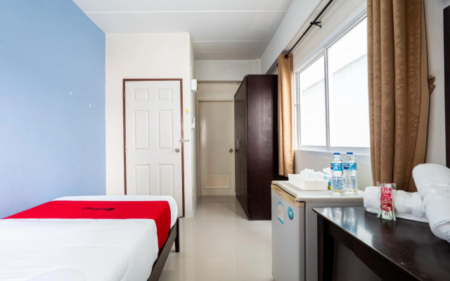 Reddoorz SI - FAH @ Bangsaen Hotel