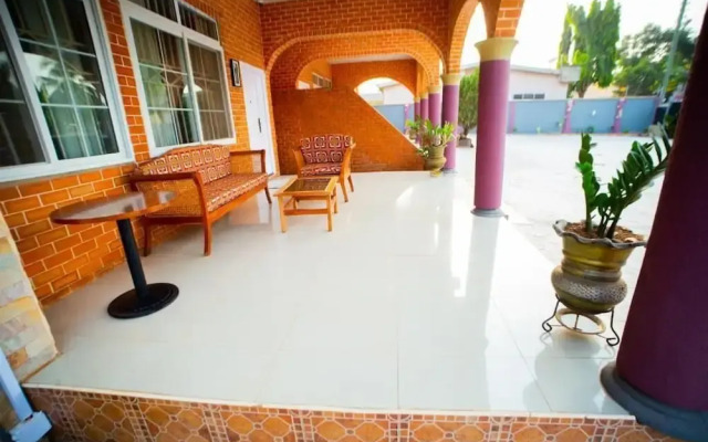 Bays Villa Apartments