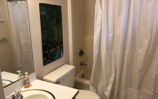 Silver Spring Chalet - GetAway