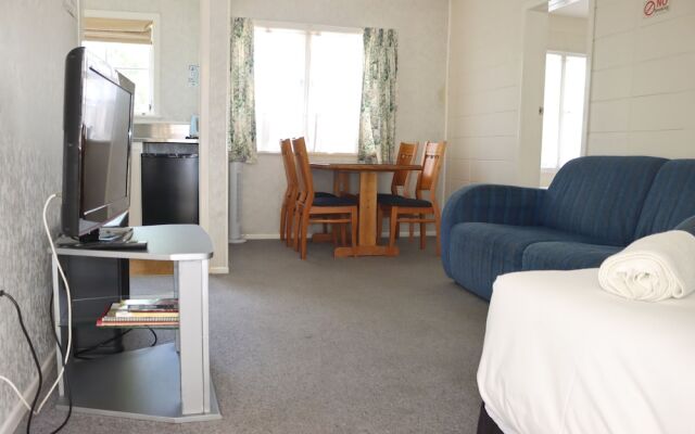 Colonial City Motel and Conference Centre