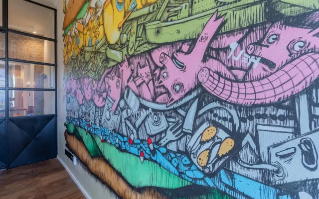 Graffiti Apartment by Wonderful Italy