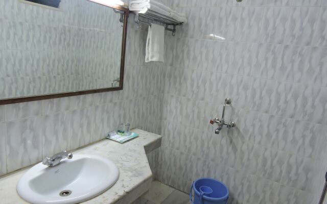 Hotel PLR Grand