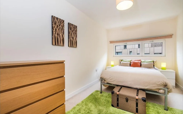 1-bed - Sleeps 2 - Near Victoria Coach Stn