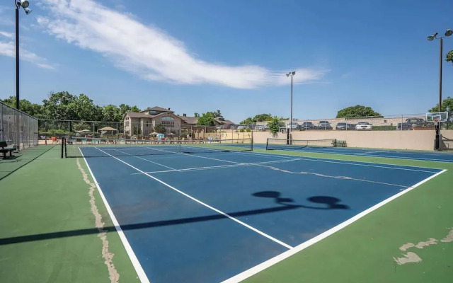 The Cozy Retreat Stay for 10!