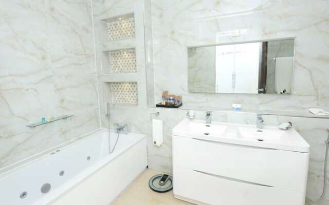 The Wells Carlton Hotel and Apartments