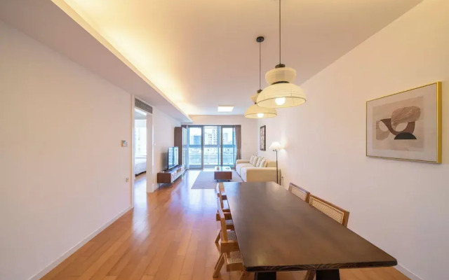 Tyms Elegant 2BR 1BA Apt Walk to Malls