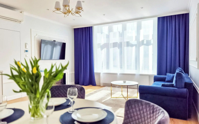 Main Square Apartments