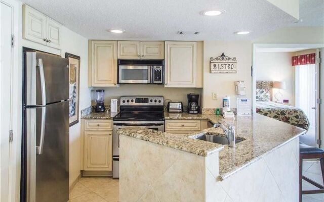 Villamare 3322 by RedAwning