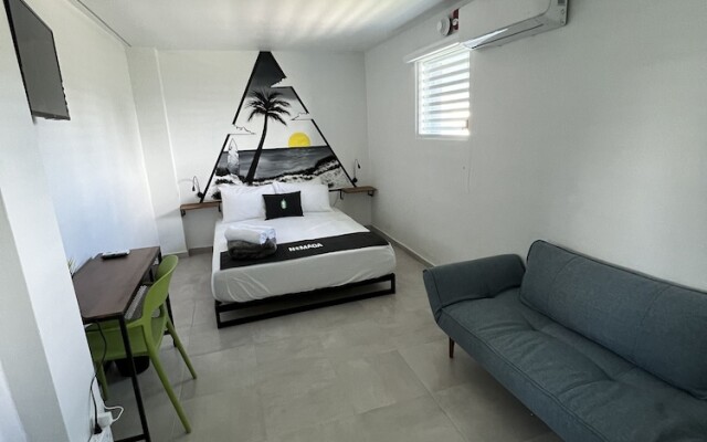 Nomada Beach Hostel - Adult Only