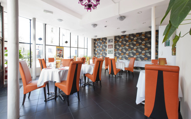 Islington Inn