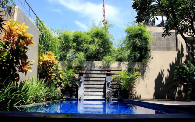 Alam Warna Villas