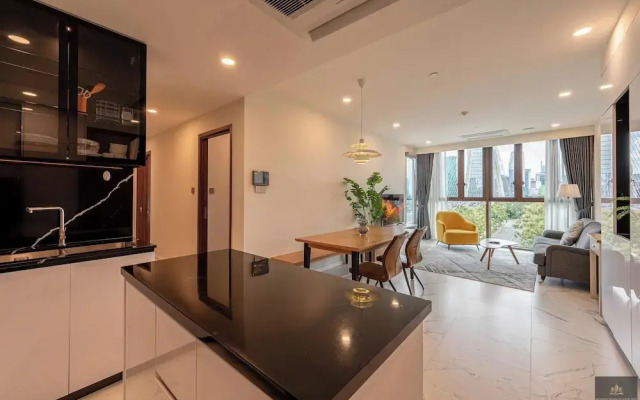 Metropole Residences Luxury Suite