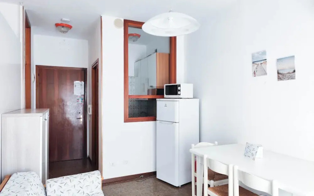 Cozy Studio With Balcony by the sea