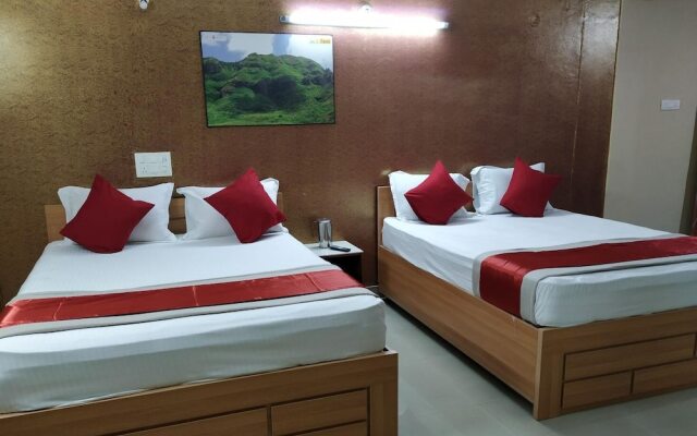 Hotel Surya Residency Majestic