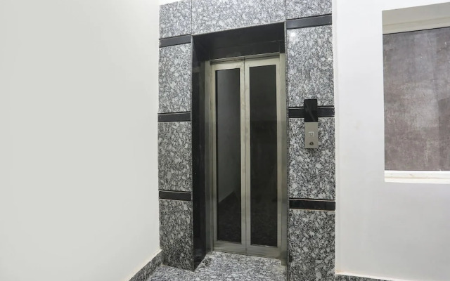 Fabhotel Varanasi Suites