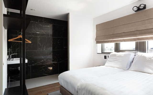 Chic Apartment for 8 With Seaview