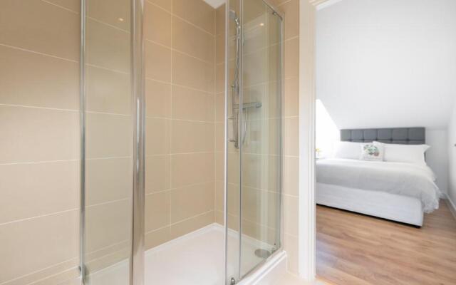 Skyvillion Tower Points - Tower Point Lovely apartment in Enfield London