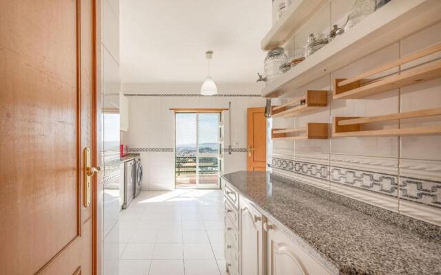 GuestReady - A Vibrant Getaway