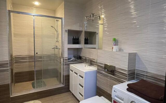 Апартаменты Ap'hotel butterfly (Ап'хотел батерфлай) на улице 50 лет Октября 57Б