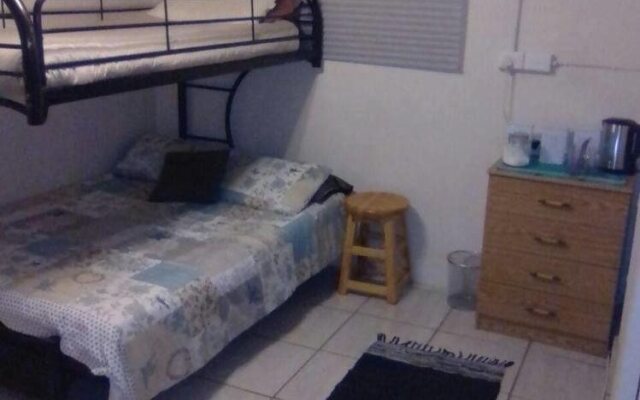 Aardwolf Backpackers