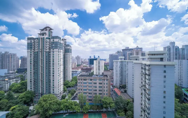 Tyms Stylish 2BR 1BA Apt Xujiahui Metro