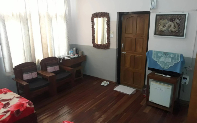 Gold Star hotel