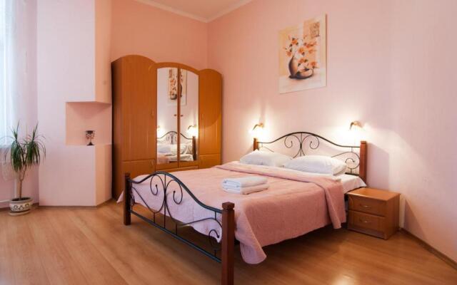 Home Hotel Apartments on Mykhailivska Square - Kiev