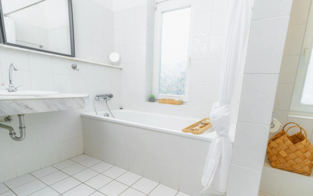 Hansekoje direkt an der Hafenspitze