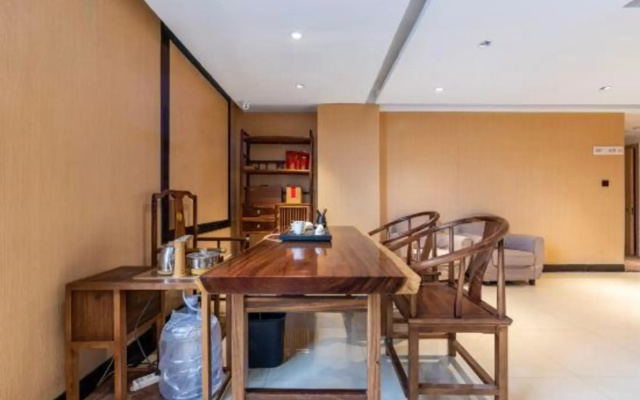 Grace Hotel (Shanghai Songjiang South Railway Station)