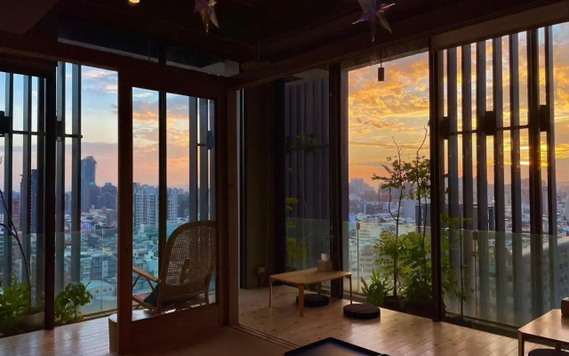 Star Hostel Taichung Parklane