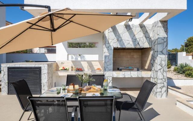 Luxury villa Mia
