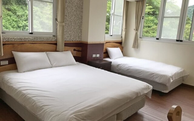 Lucky Hot Spring B&B
