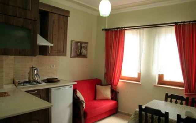 Destina Suit Hotel