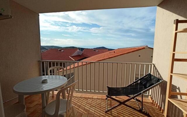 Appartement F2 proche des criques et thalasso